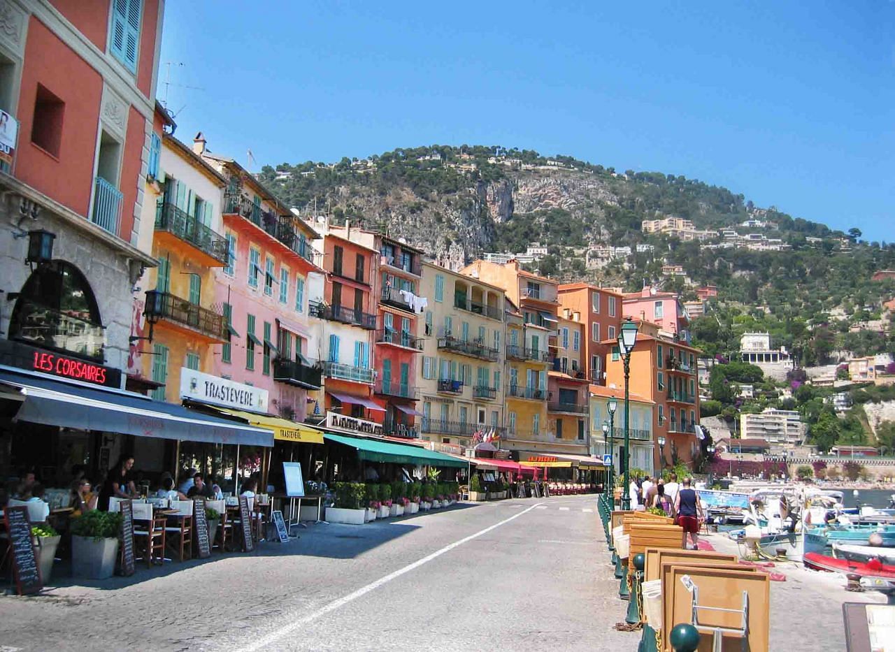 Sightseeing Tour In Villefranche Sur Mer With A Suv Bmw X6 Francerent